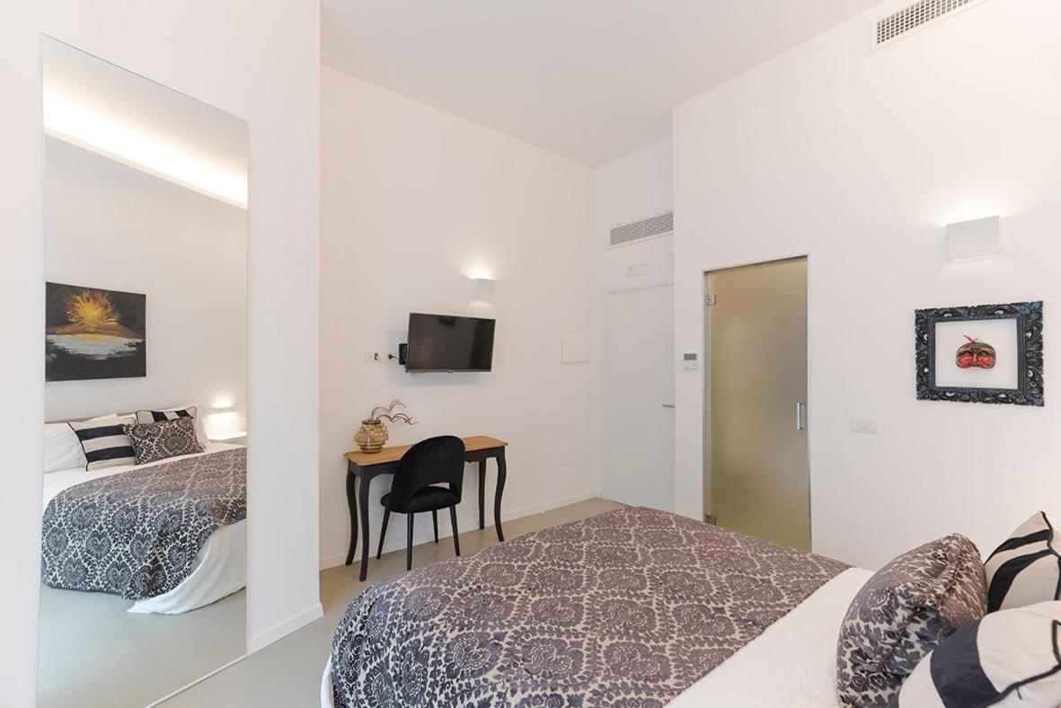 A Misura Duomo Rooms & Apartment - Ls Accommodations Naples Luaran gambar
