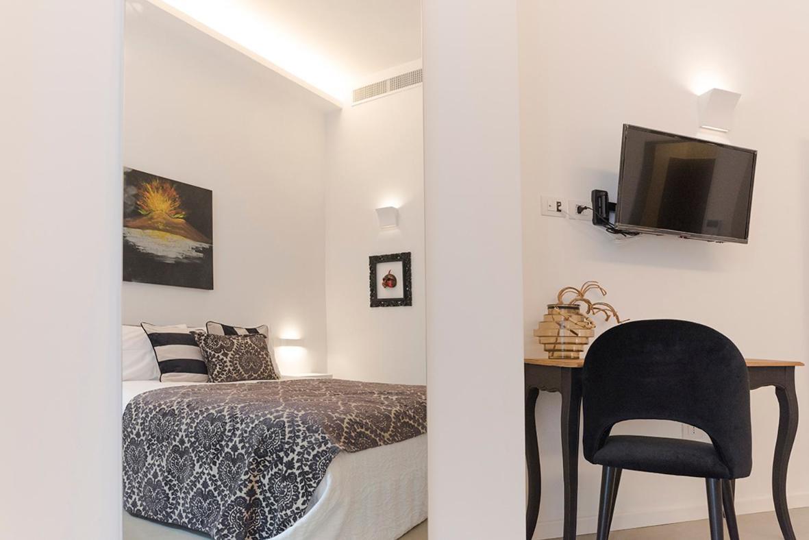 A Misura Duomo Rooms & Apartment - Ls Accommodations Naples Luaran gambar