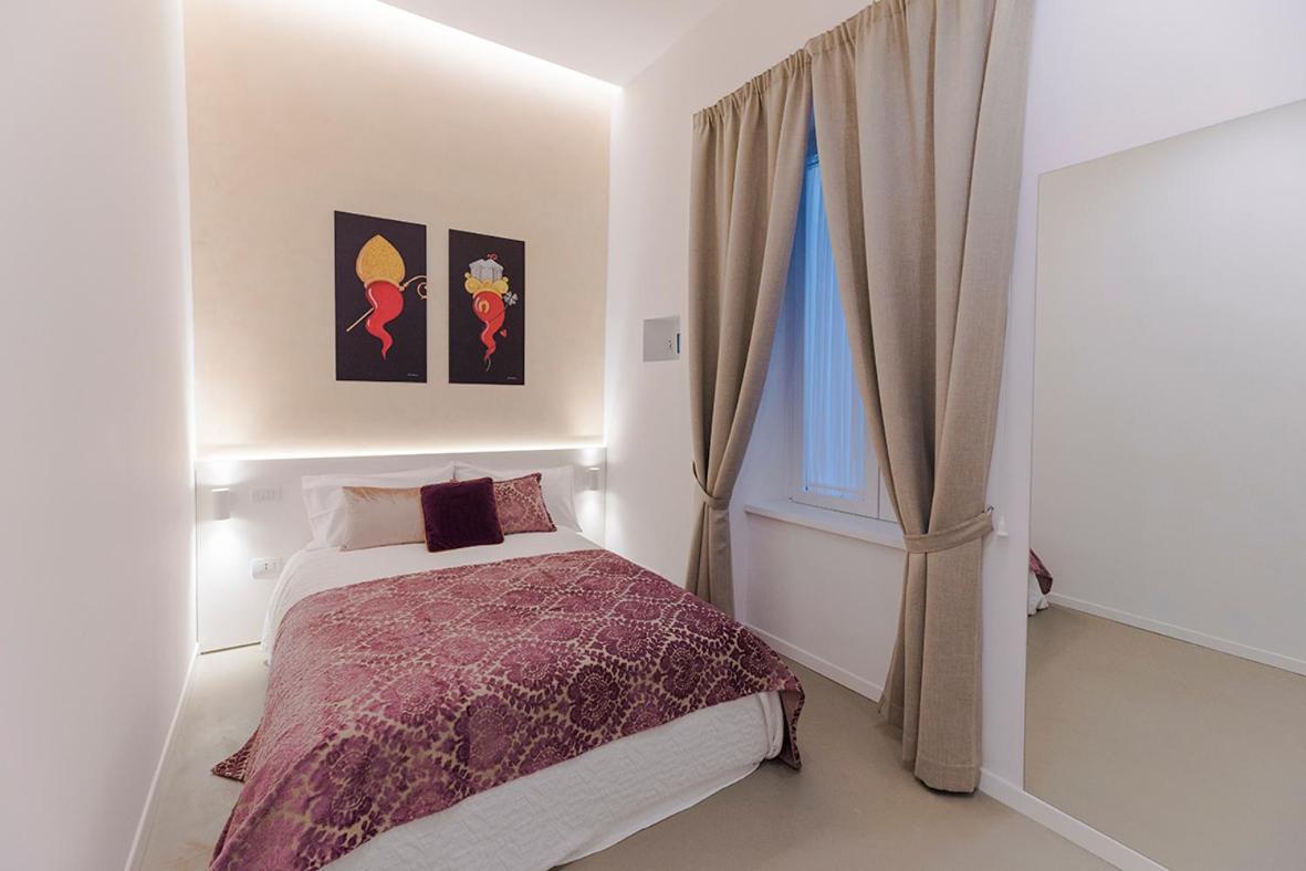 A Misura Duomo Rooms & Apartment - Ls Accommodations Naples Luaran gambar